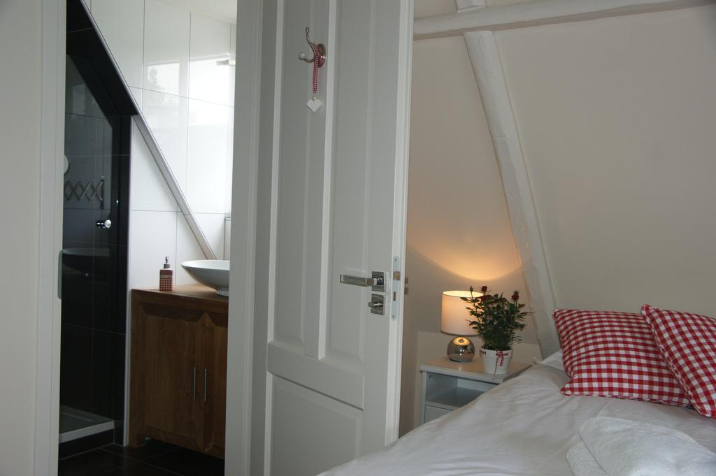 De Thuiskamer In Grou Als B&B Of Vakantiehuis Zewnętrze zdjęcie